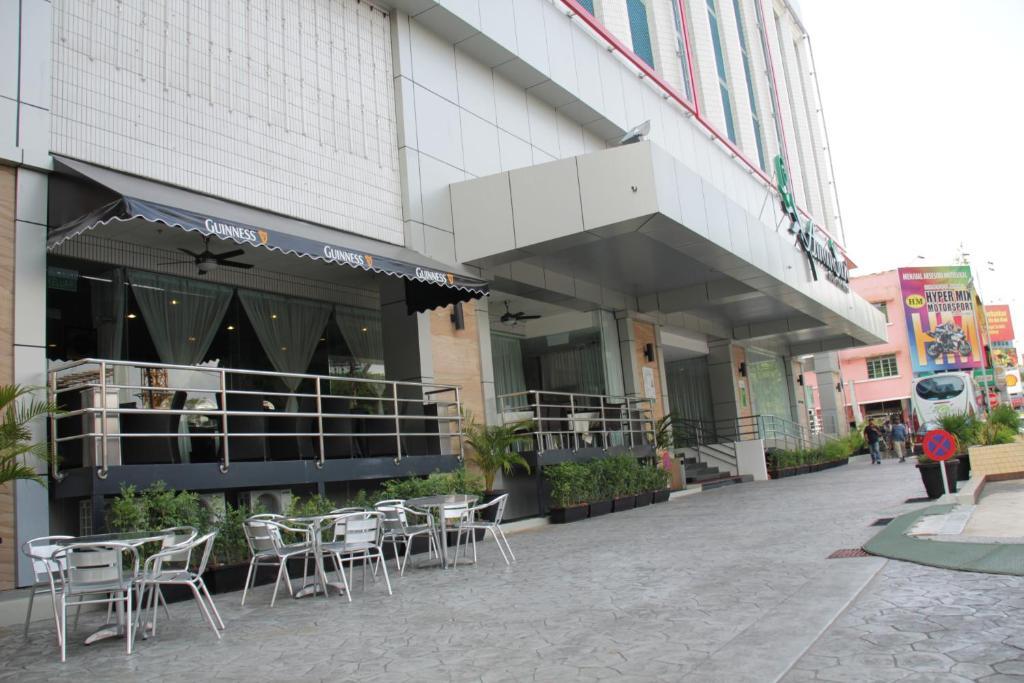 Baguss City Hotel Johor Bahru Ngoại thất bức ảnh