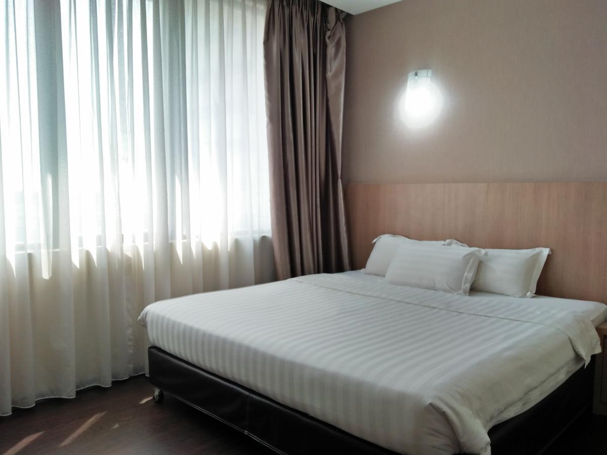 Baguss City Hotel Johor Bahru Ngoại thất bức ảnh