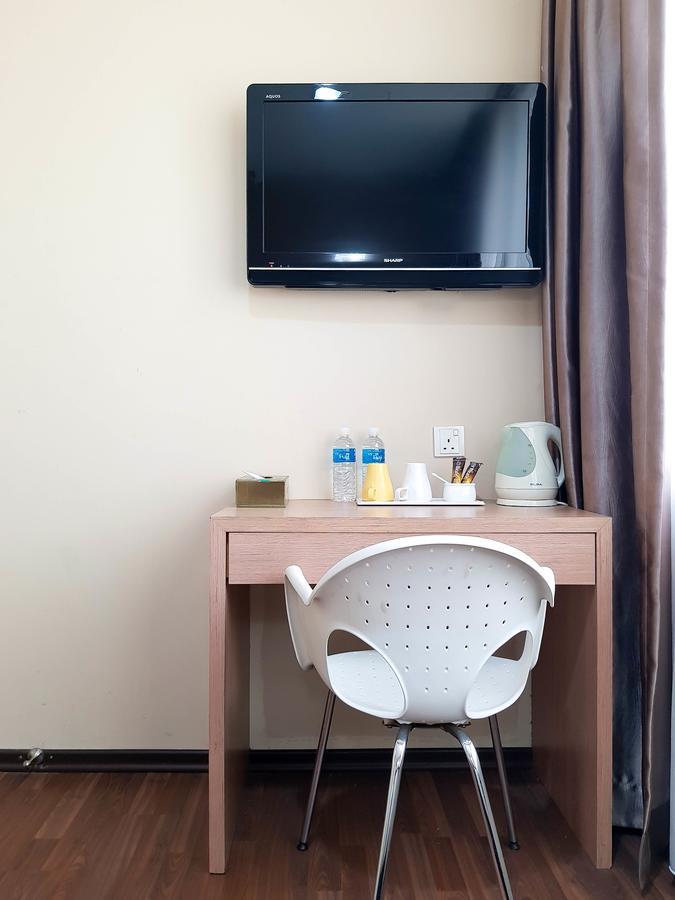 Baguss City Hotel Johor Bahru Ngoại thất bức ảnh