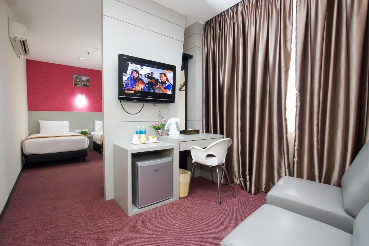 Baguss City Hotel Johor Bahru Ngoại thất bức ảnh