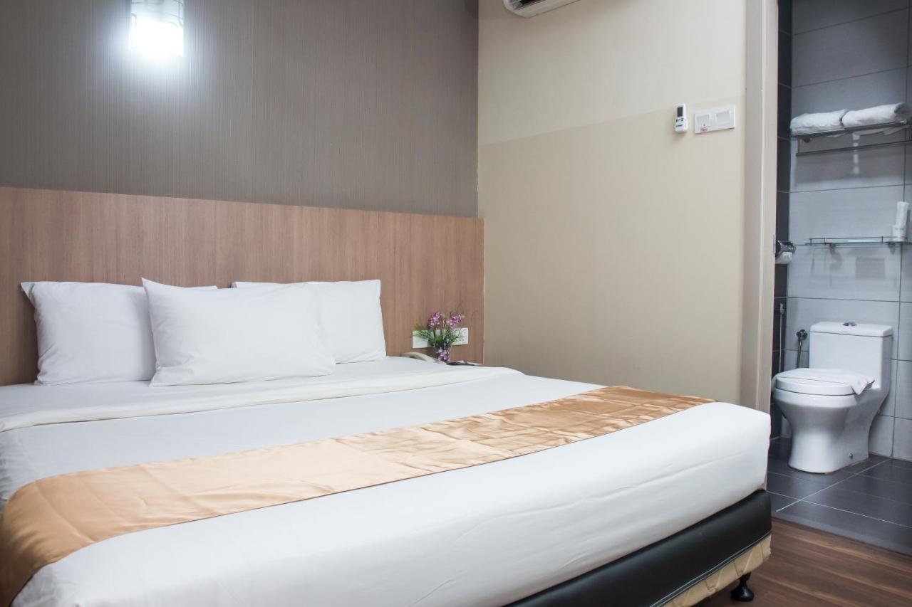 Baguss City Hotel Johor Bahru Ngoại thất bức ảnh
